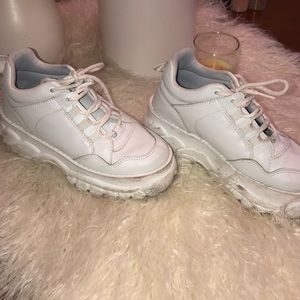 90s platform chunky shoe